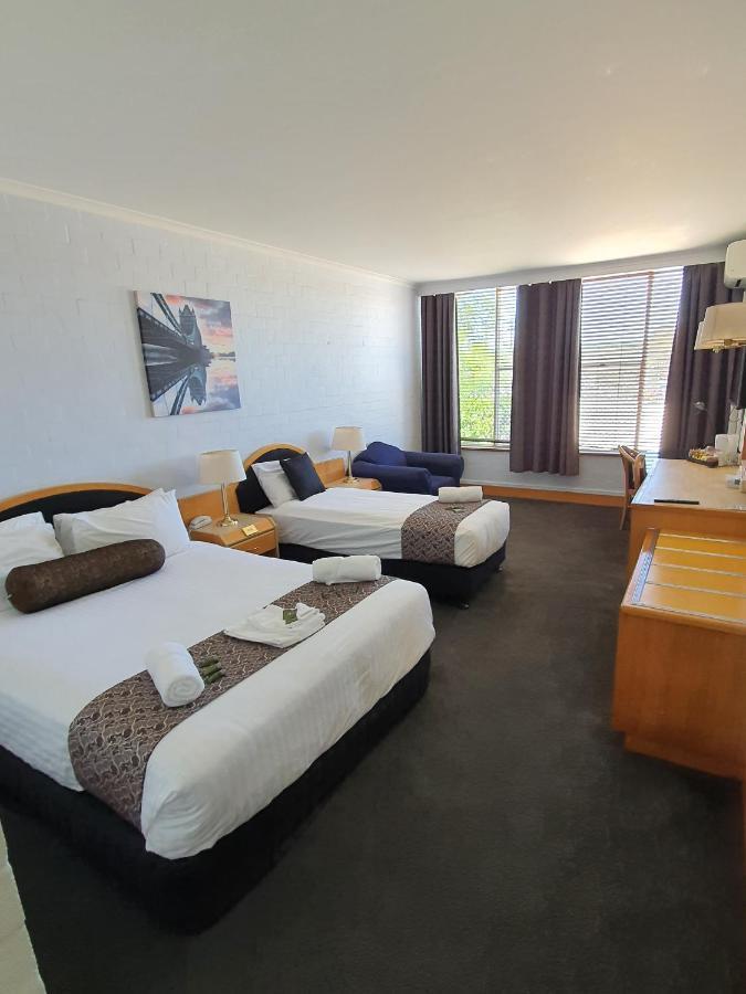 קווינביאן Capital Airport Motel מראה חיצוני תמונה