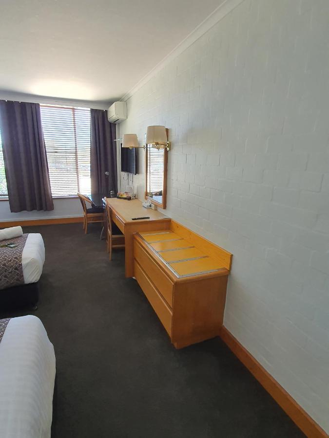 קווינביאן Capital Airport Motel מראה חיצוני תמונה