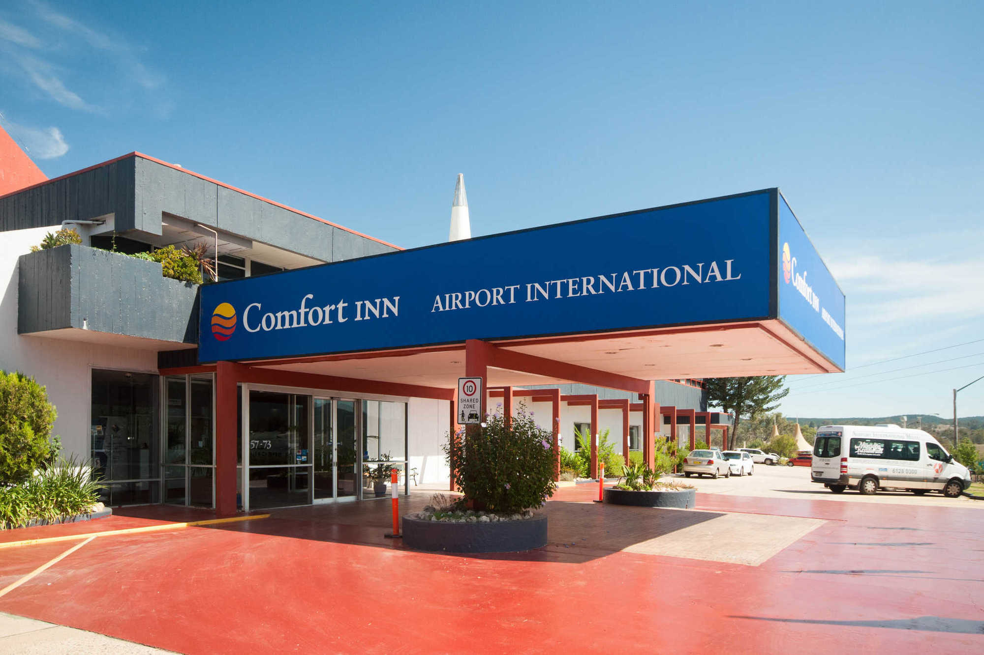 קווינביאן Capital Airport Motel מראה חיצוני תמונה