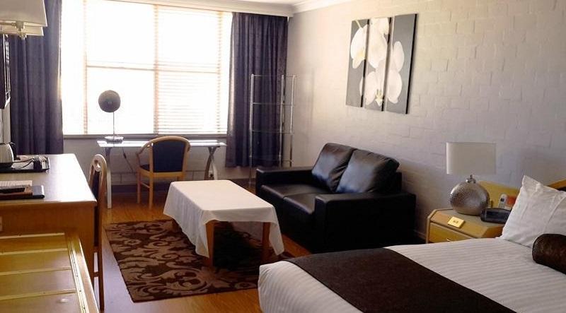 קווינביאן Capital Airport Motel מראה חיצוני תמונה