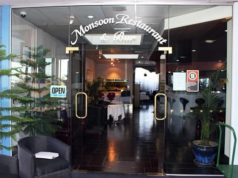 קווינביאן Capital Airport Motel מראה חיצוני תמונה